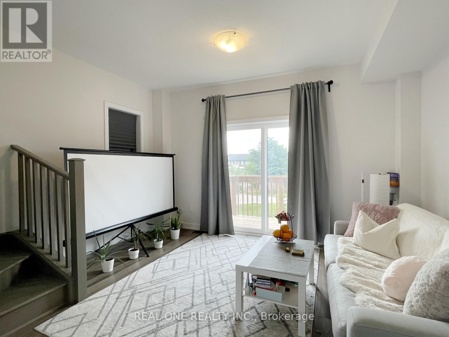 1 Markle Crescent, Hamilton, Ontario  L9G 0H3 - Photo 4 - X13620632