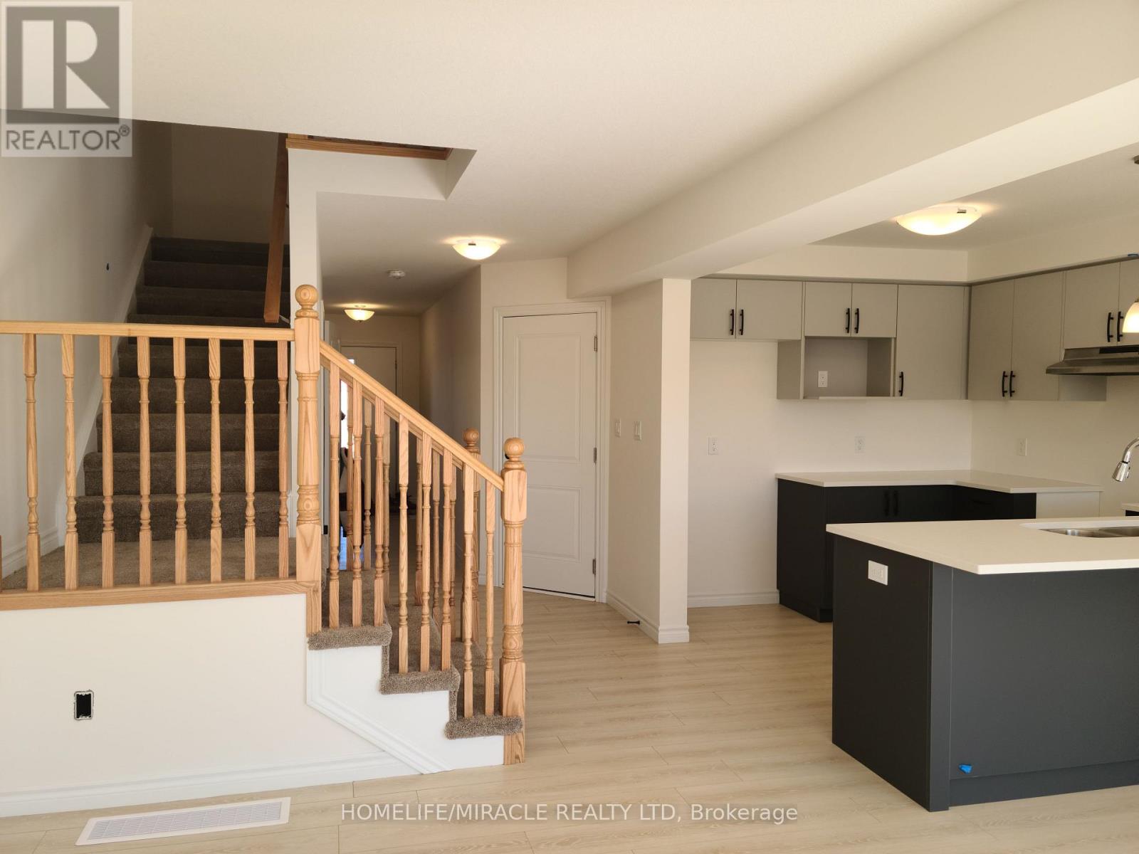 117 Mattingley Street, Brant, Ontario  N3L 2M2 - Photo 8 - X13620658