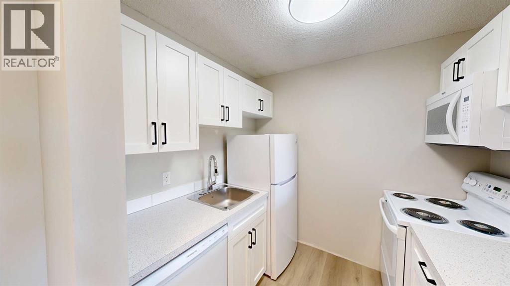 311, 401 Columbia Boulevard W, Lethbridge, Alberta  T1K 5R8 - Photo 2 - A2325825
