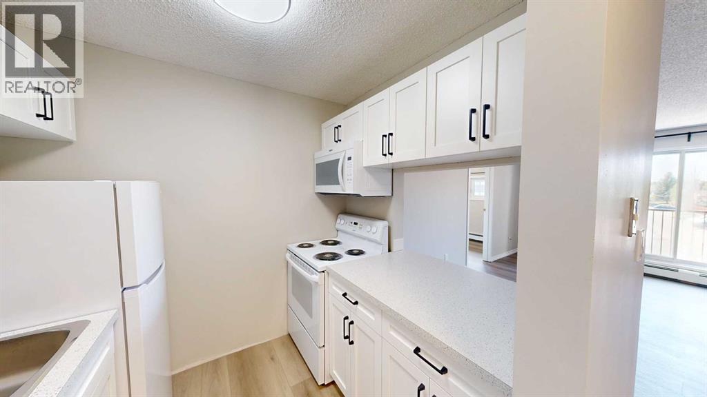 311, 401 Columbia Boulevard W, Lethbridge, Alberta  T1K 5R8 - Photo 3 - A2325825
