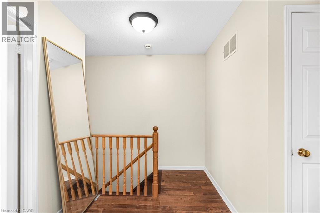 391 Stone Church Road E Unit# 52, Hamilton, Ontario  L9B 2H2 - Photo 20 - 40815601