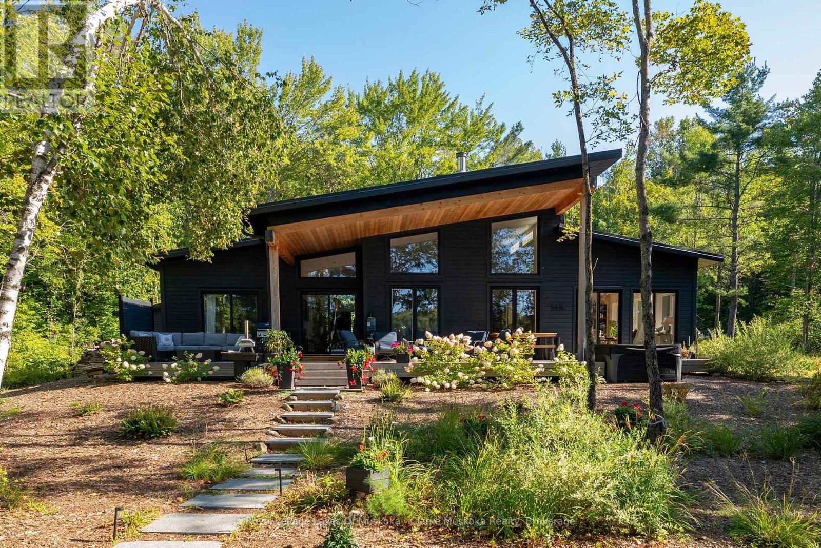 56 BLAIR POINT ROAD, Seguin, Ontario