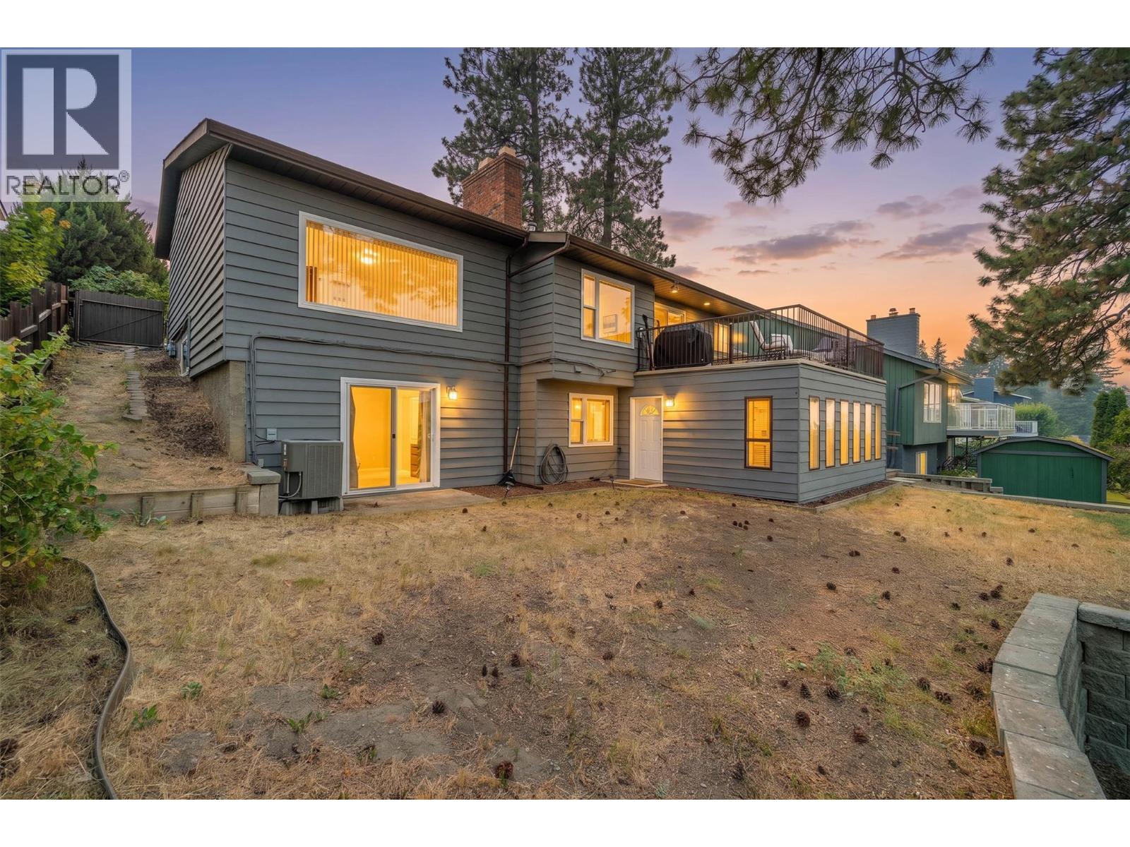 210 Robson Drive, Kamloops, British Columbia  V2E 1W1 - Photo 3 - 10395372