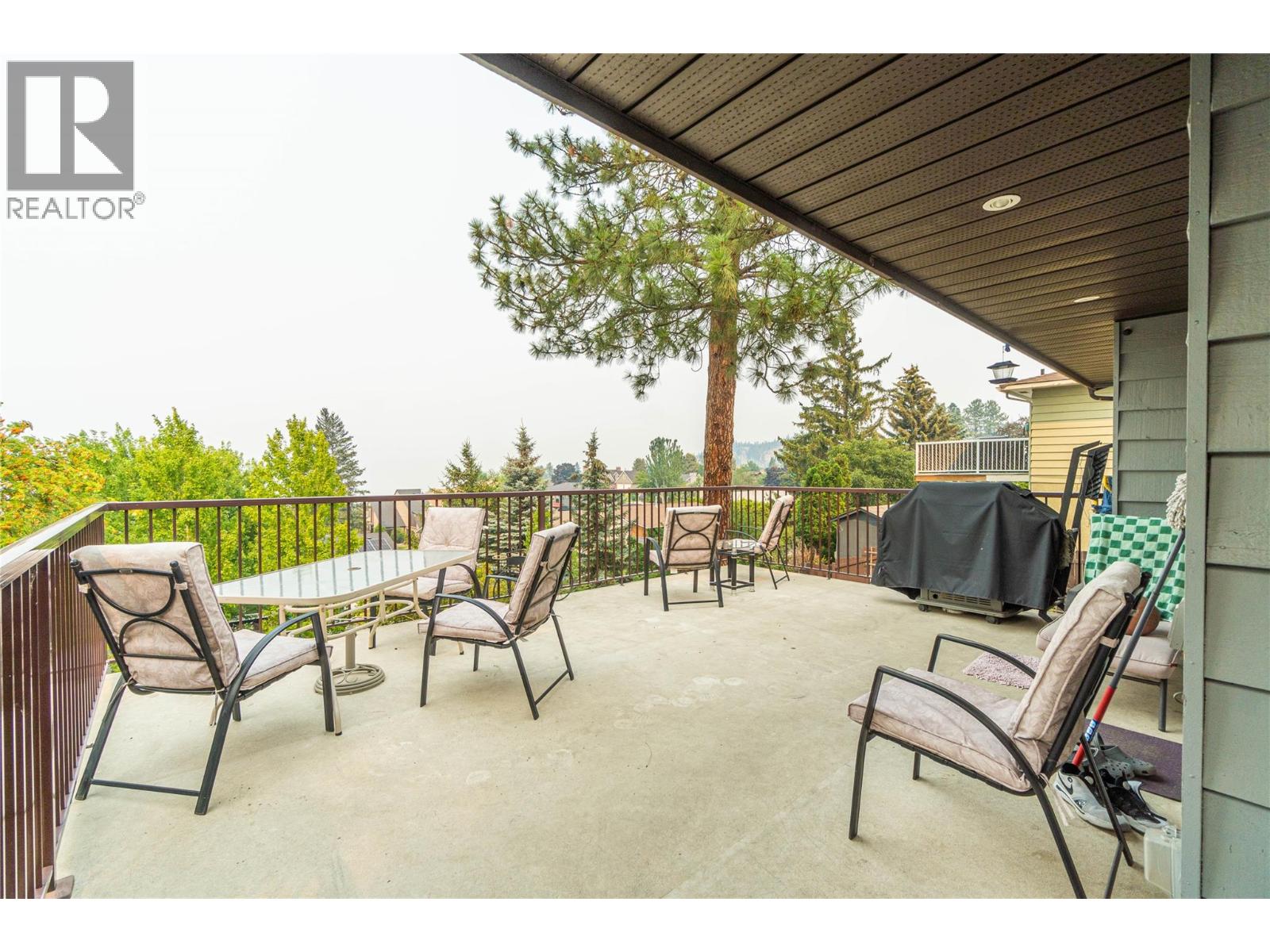 210 Robson Drive, Kamloops, British Columbia  V2E 1W1 - Photo 7 - 10395372