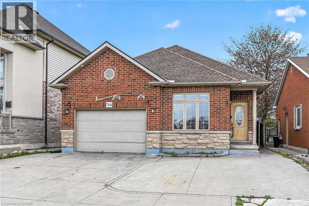 704 Stone Church Road E, Hamilton, Ontario  L8W 1A7 - Photo 2 - 40827366