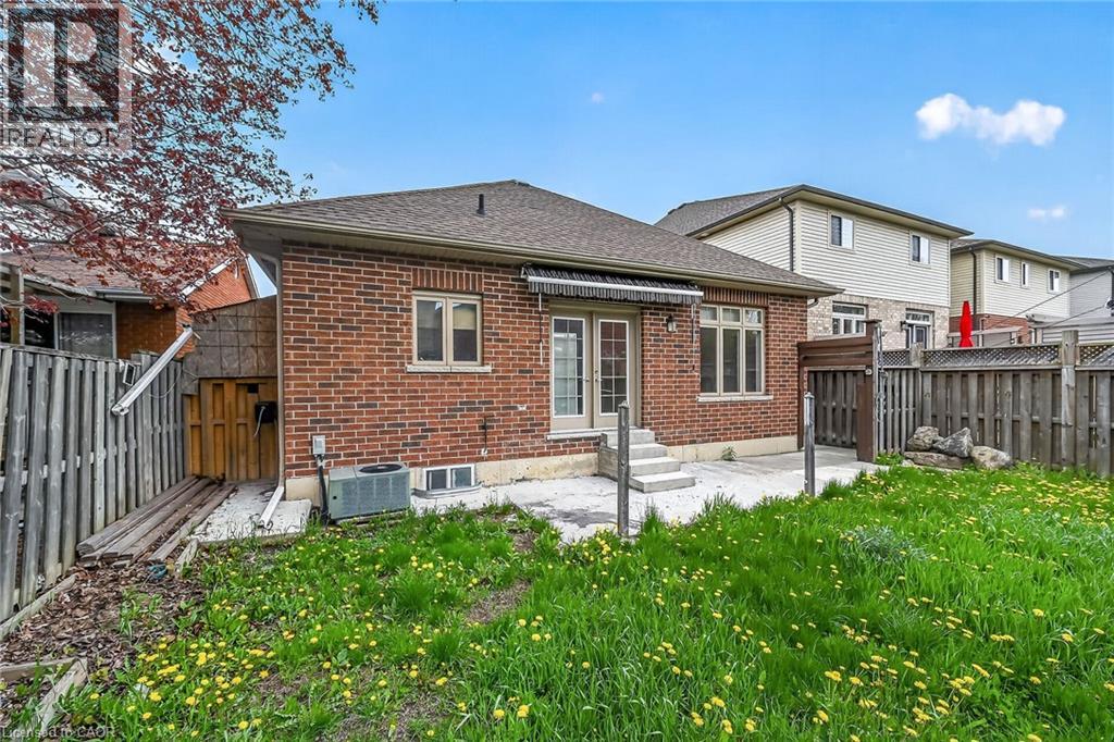 704 Stone Church Road E, Hamilton, Ontario  L8W 1A7 - Photo 46 - 40827366