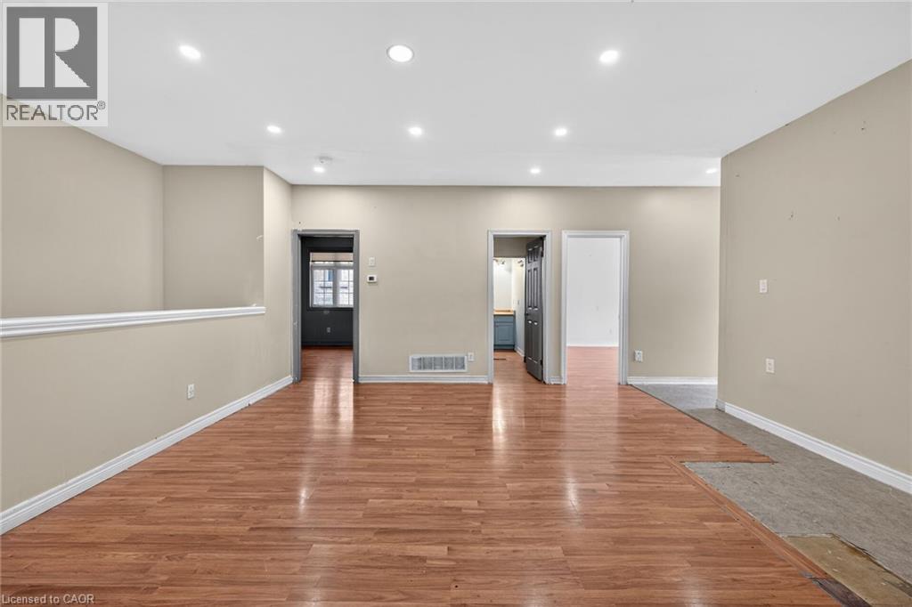 704 Stone Church Road E, Hamilton, Ontario  L8W 1A7 - Photo 12 - 40827366