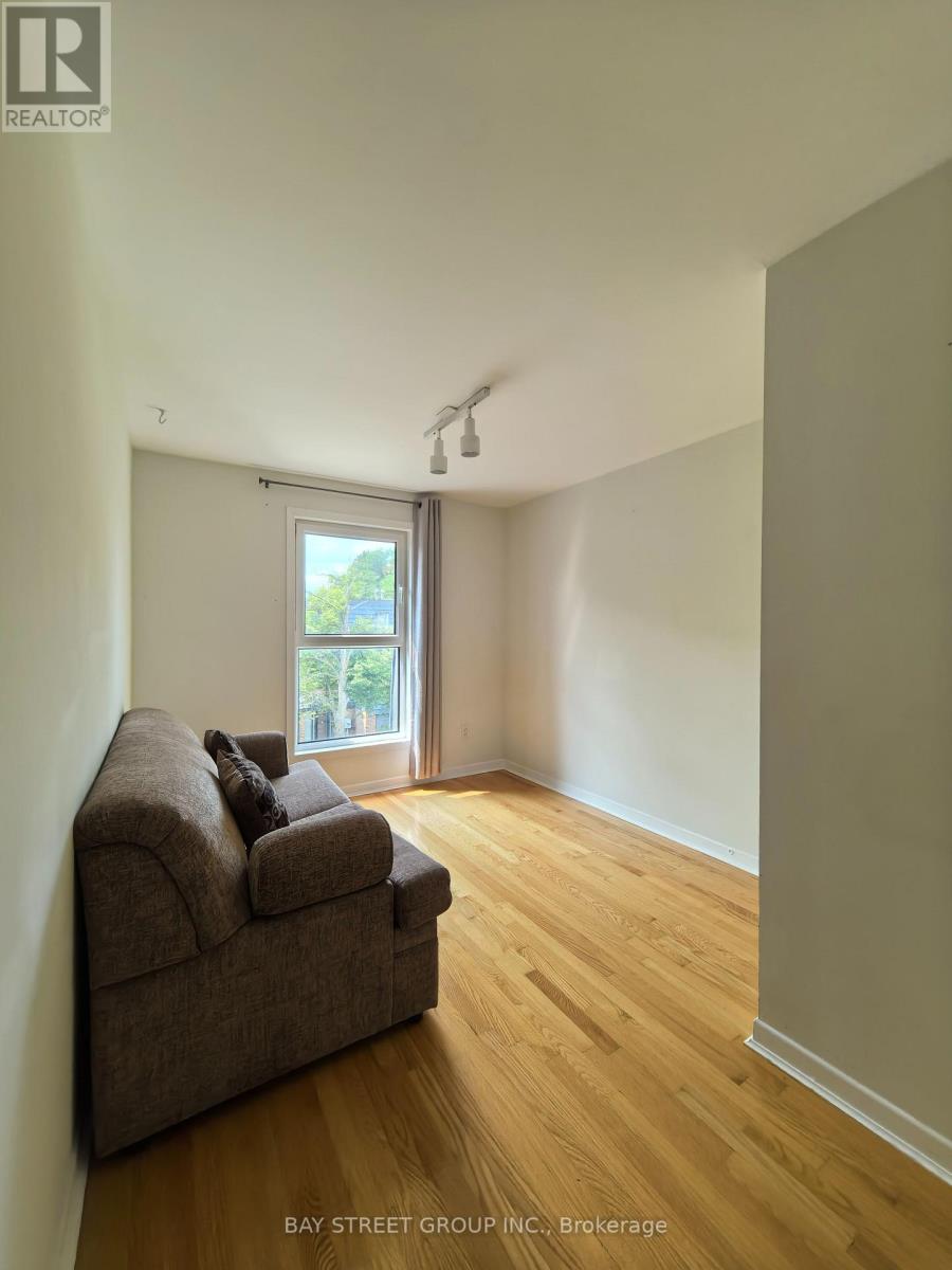 21 Sego Royalway, Toronto, Ontario  M2H 1L3 - Photo 9 - C12949794