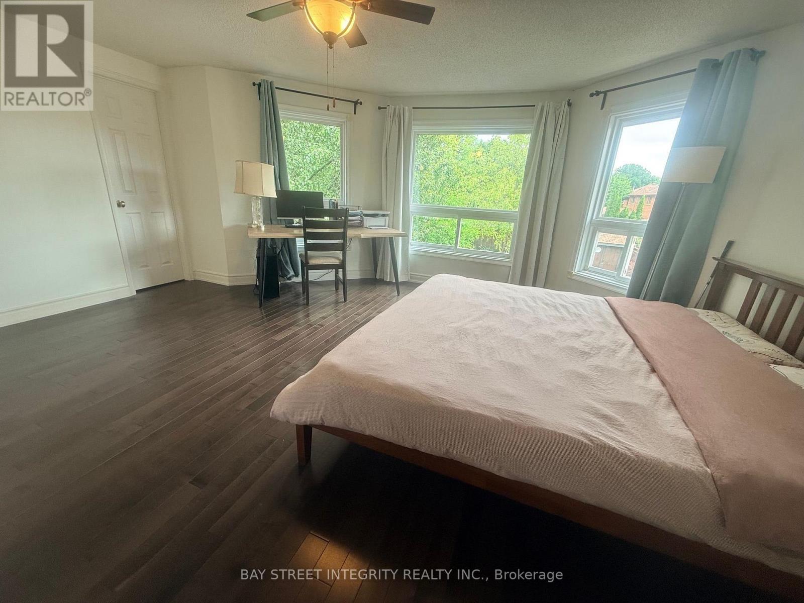 1469 Reeves Gate, Oakville, Ontario  L6M 3E2 - Photo 5 - W13615770
