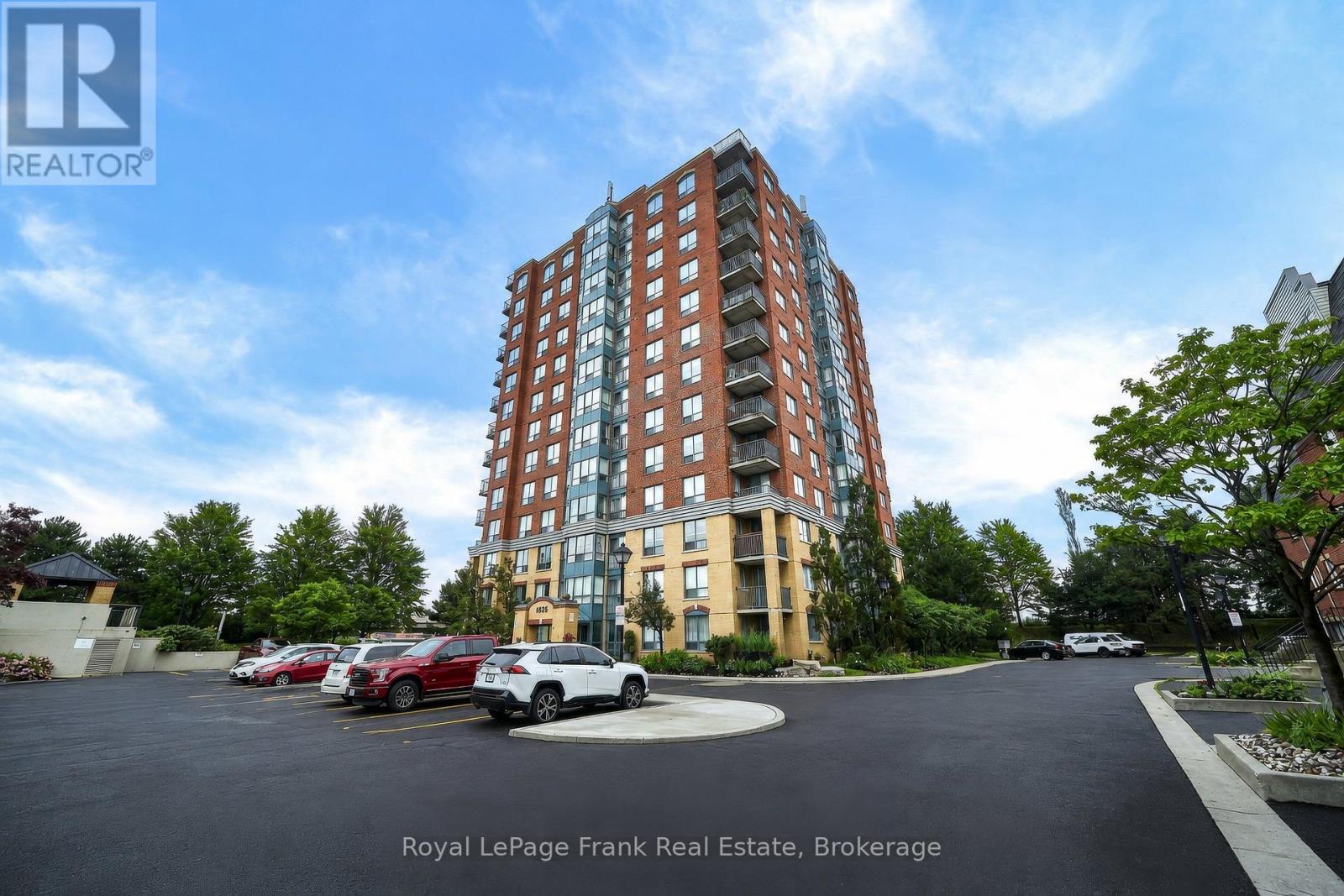 808 - 1625 PICKERING PARKWAY