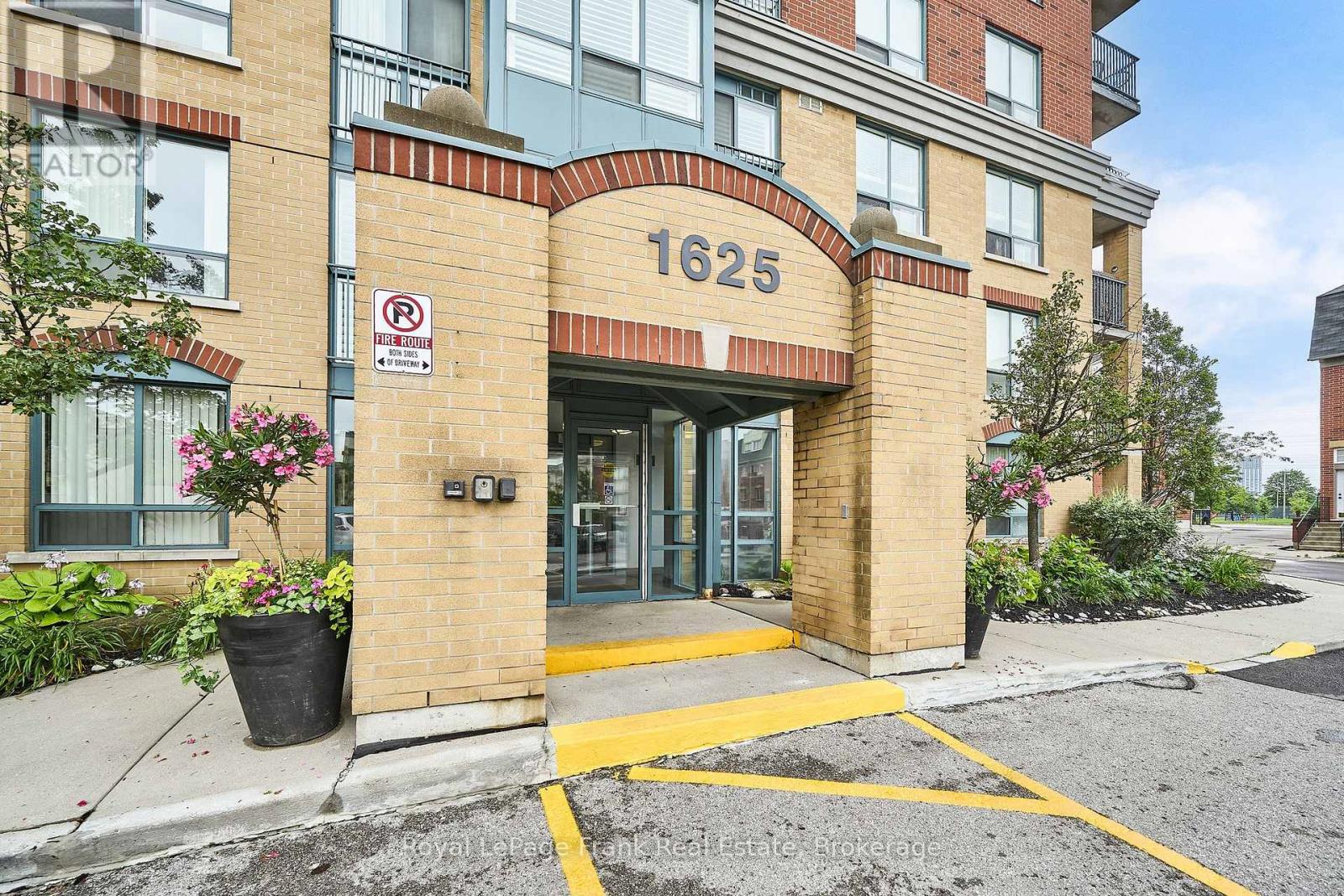 808 - 1625 Pickering Parkway, Pickering, Ontario L1V 6Z6 - Photo 3 - E13620882