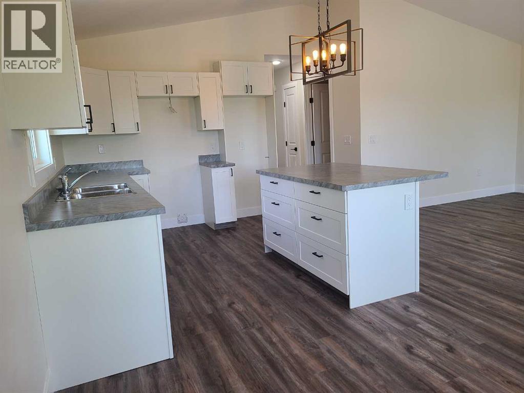 10007 99 Street, Sexsmith, Alberta  T0H 3C0 - Photo 9 - A2316744