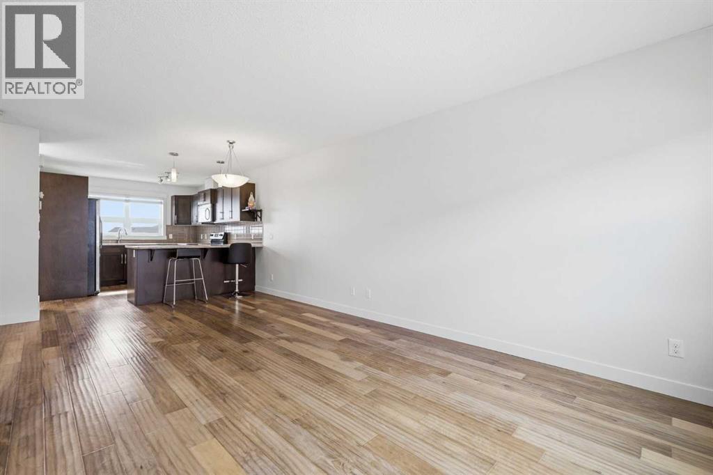 220 Covecreek Circle NE, Calgary, Alberta T3K 0W6 - Photo 5 - A2317858