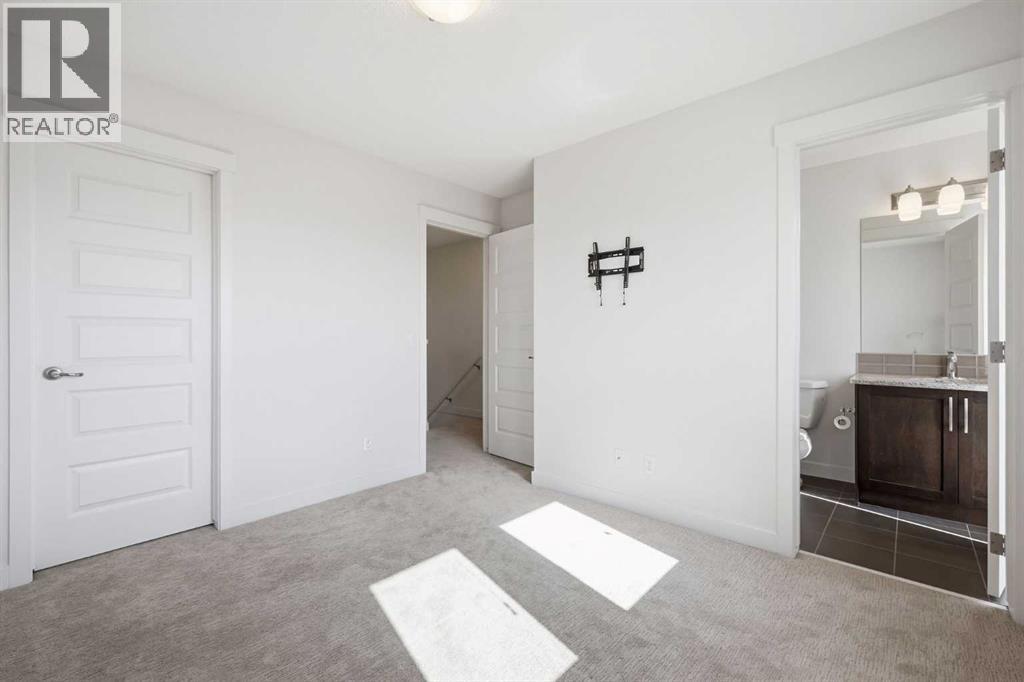 220 Covecreek Circle NE, Calgary, Alberta T3K 0W6 - Photo 21 - A2317858