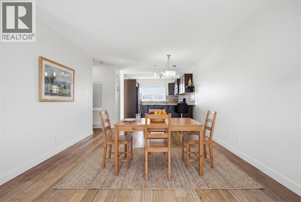 220 Covecreek Circle NE, Calgary, Alberta T3K 0W6 - Photo 9 - A2317858