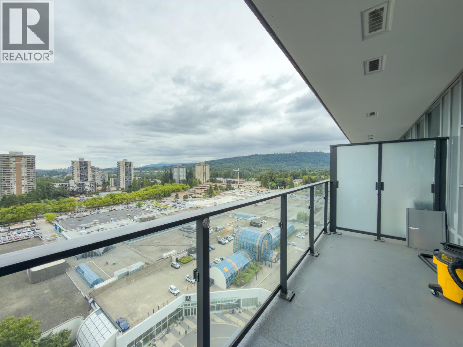 1208 3809 Evergreen Place, Burnaby, British Columbia  V3J 0M1 - Photo 5 - R3109225