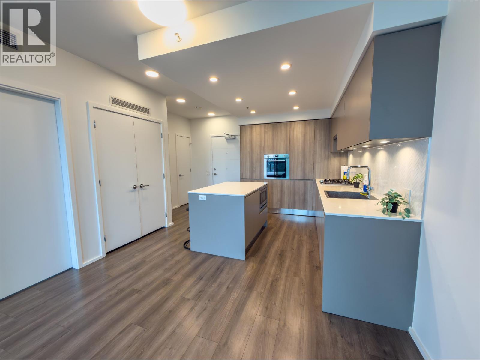 1208 3809 Evergreen Place, Burnaby, British Columbia  V3J 0M1 - Photo 10 - R3109225
