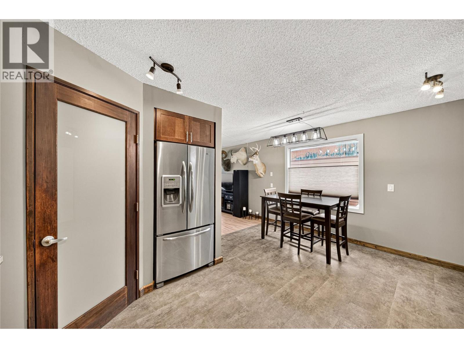 2613 Alpine Drive, Elkford, British Columbia  V0B 1H0 - Photo 13 - 10393225