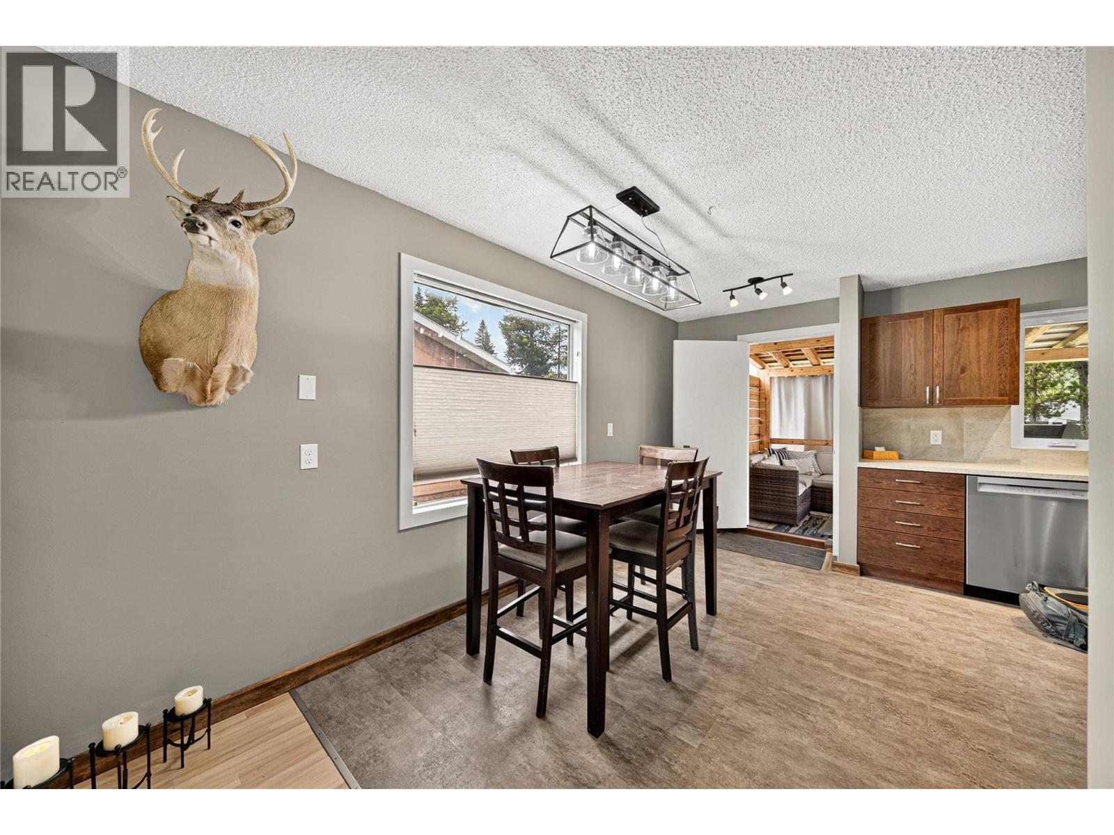 2613 Alpine Drive, Elkford, British Columbia  V0B 1H0 - Photo 6 - 10393225