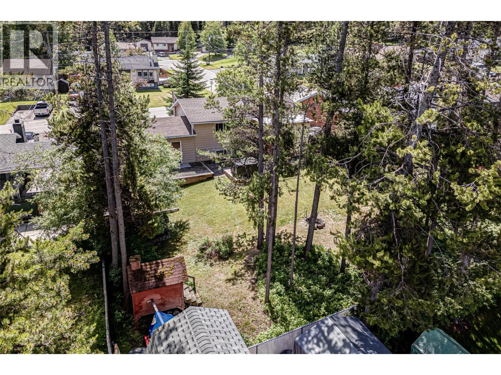 2613 Alpine Drive, Elkford, British Columbia  V0B 1H0 - Photo 32 - 10393225