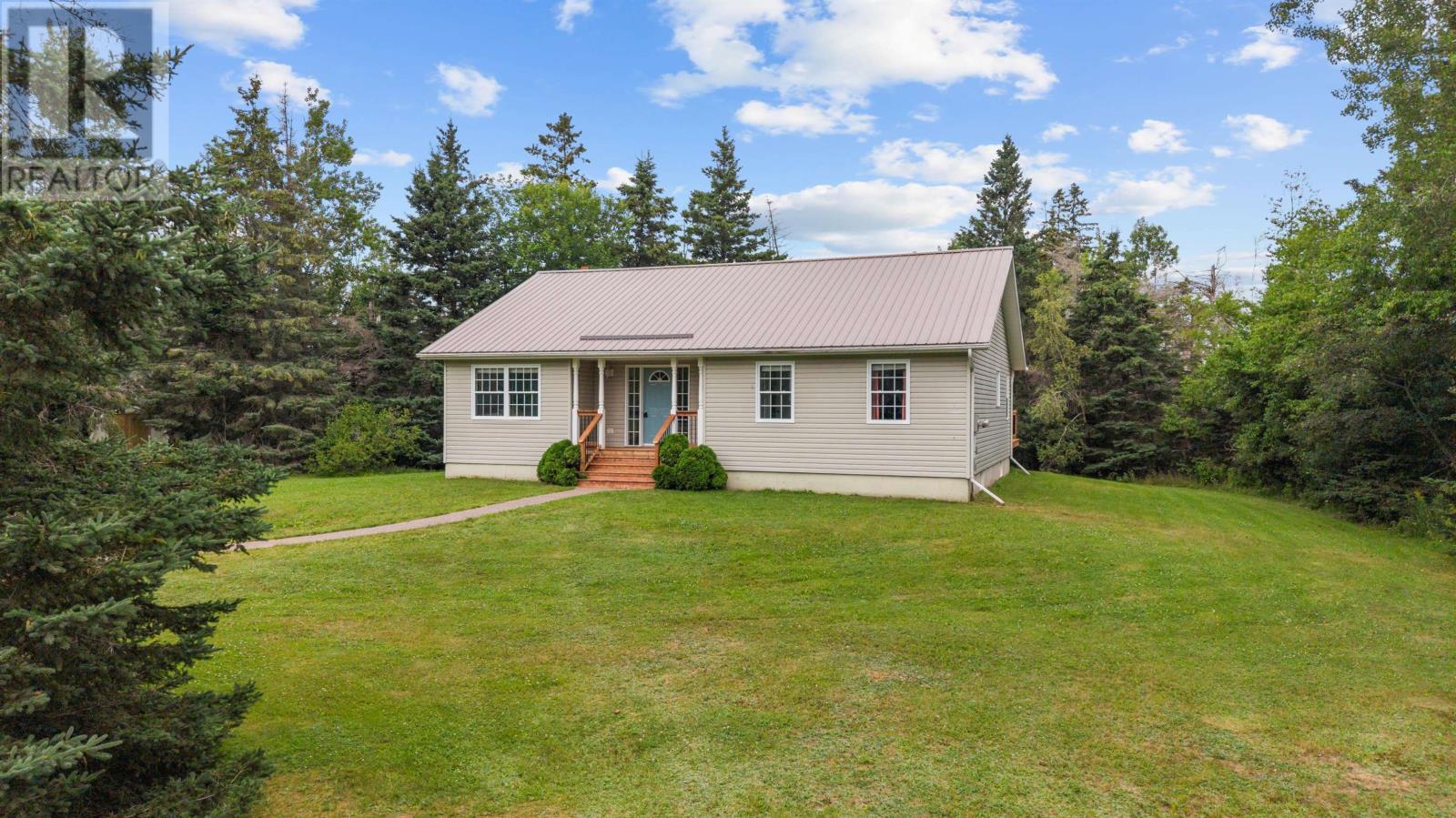 2076 Canavoy Road, St. Andrews, Prince Edward Island  C0A 1T0 - Photo 2 - 202619106