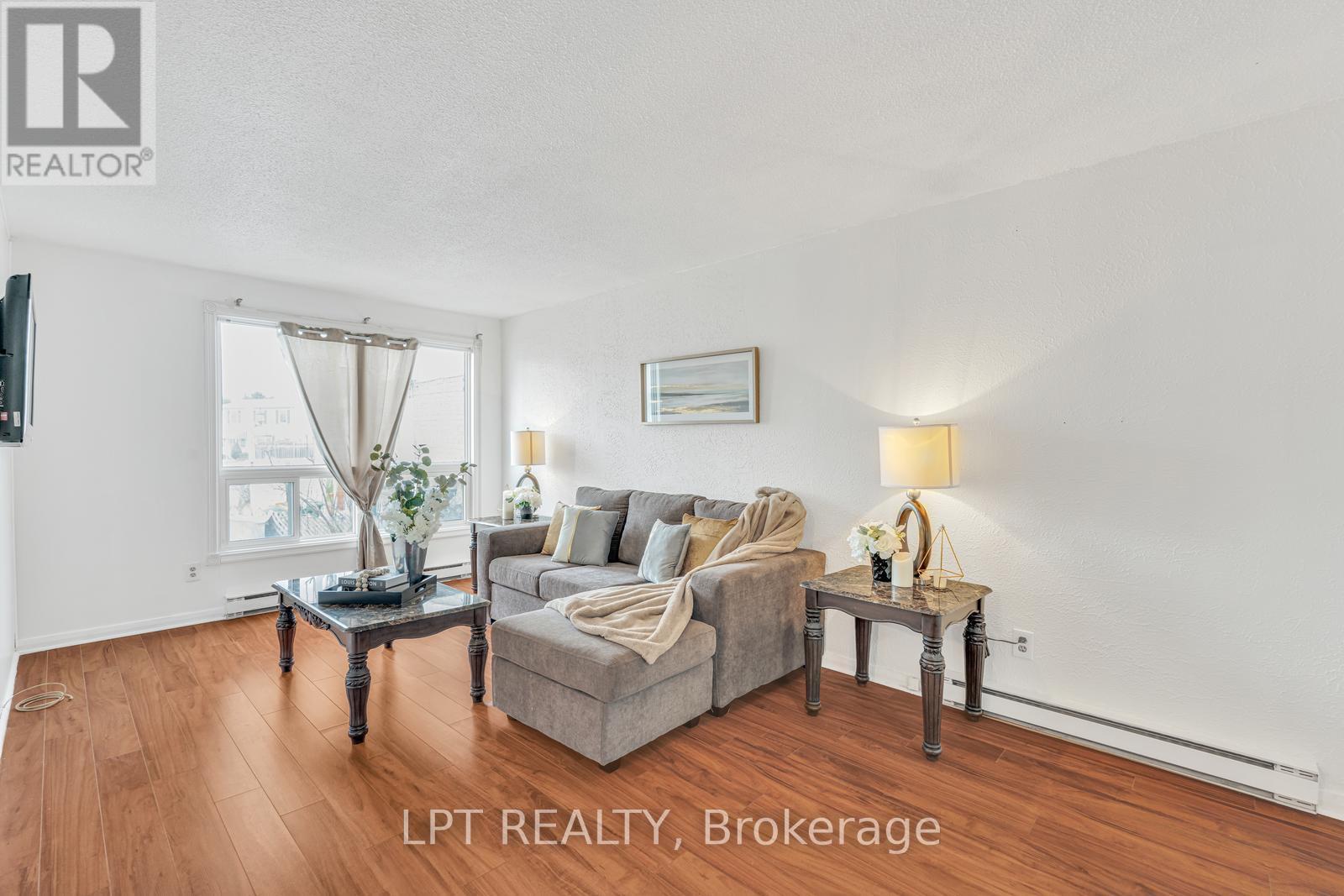95 Huntingwood Crescent, Brampton, Ontario  L6S 1S5 - Photo 11 - W13620960