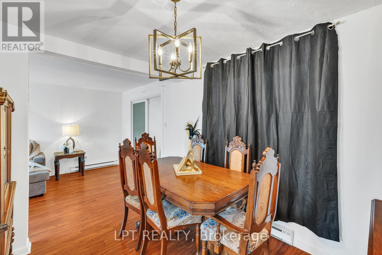 95 Huntingwood Crescent, Brampton, Ontario  L6S 1S5 - Photo 6 - W13620960