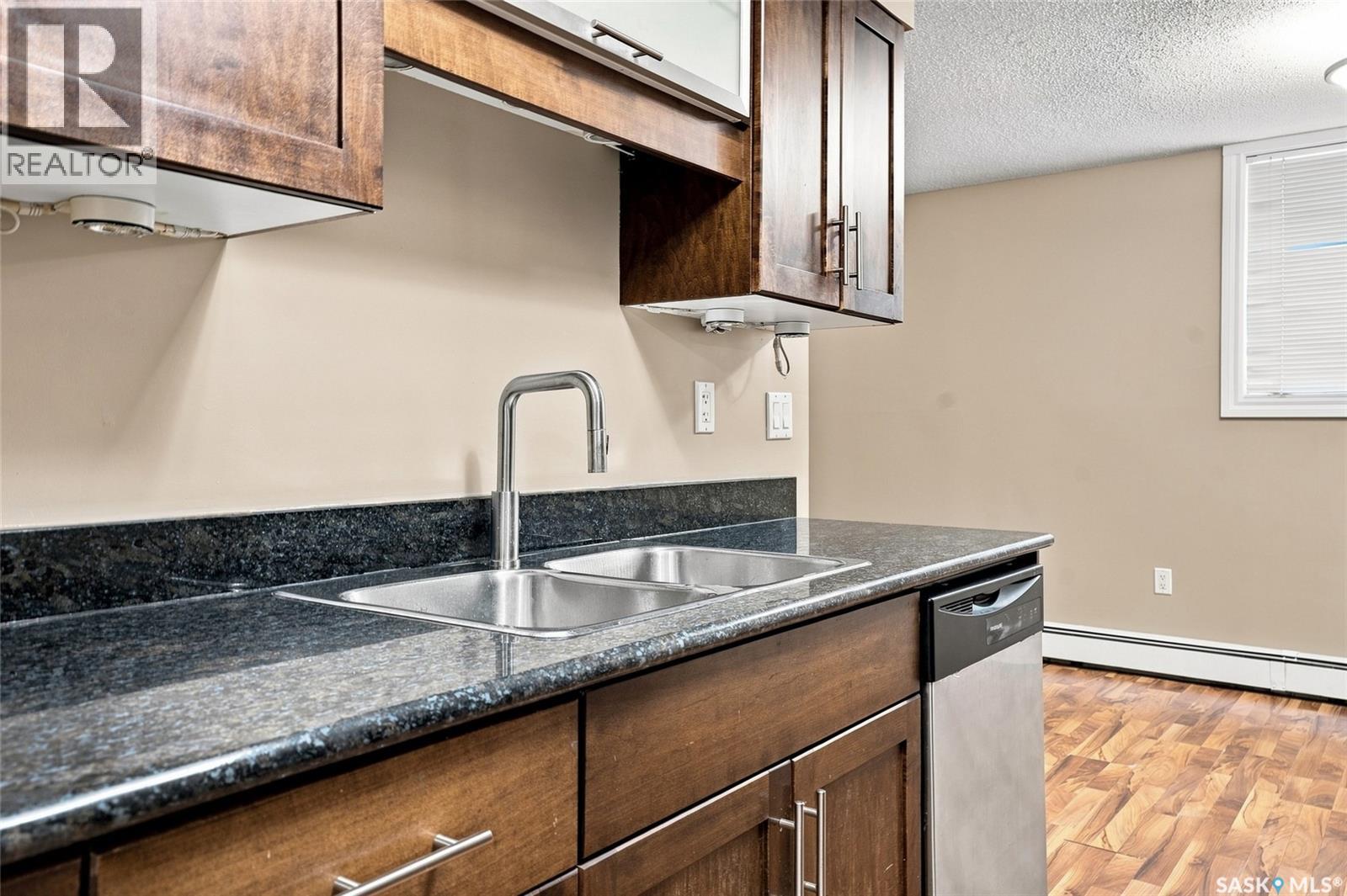 8 104 104th Street W, Saskatoon, Saskatchewan  S7N 1M8 - Photo 5 - SK044081