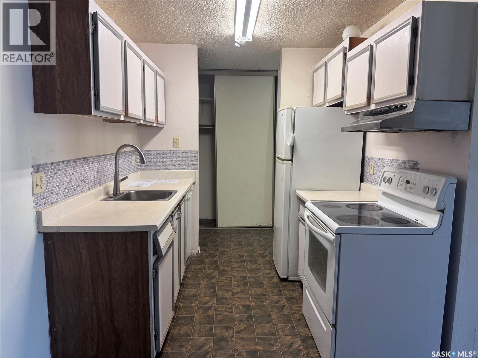 118 3302 33rd Street W, Saskatoon, Saskatchewan  S7L 6S5 - Photo 4 - SK044061