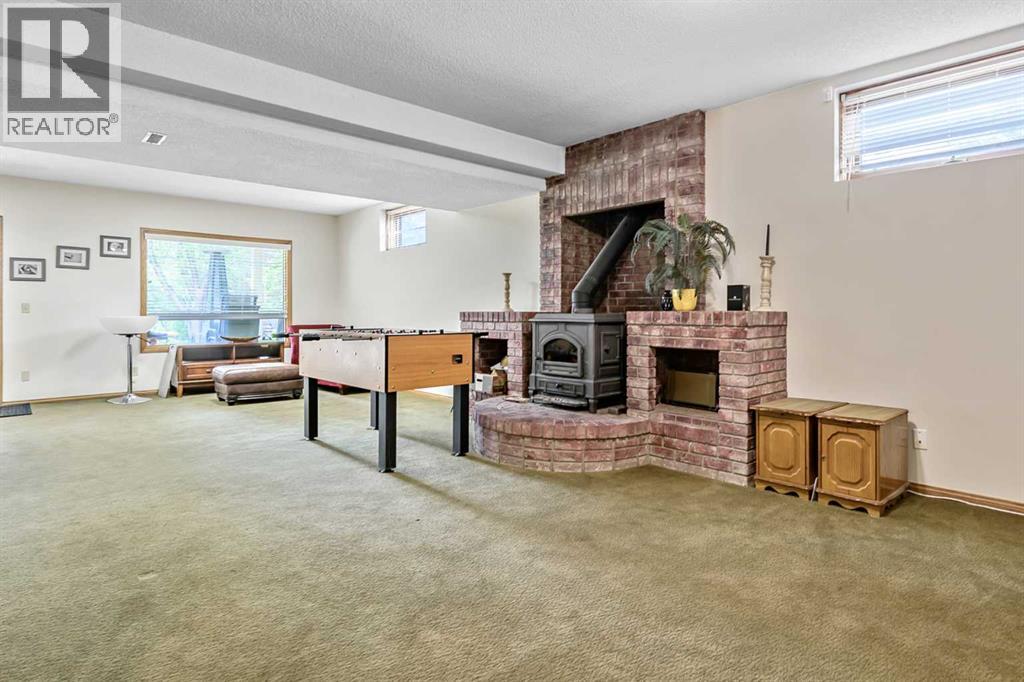 35 Candle Court SW, Calgary, Alberta  T2W 6B6 - Photo 20 - A2313849