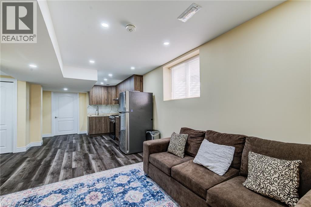 19 Springcreek Street, Kitchener, Ontario  N2A 0G3 - Photo 39 - 40850307
