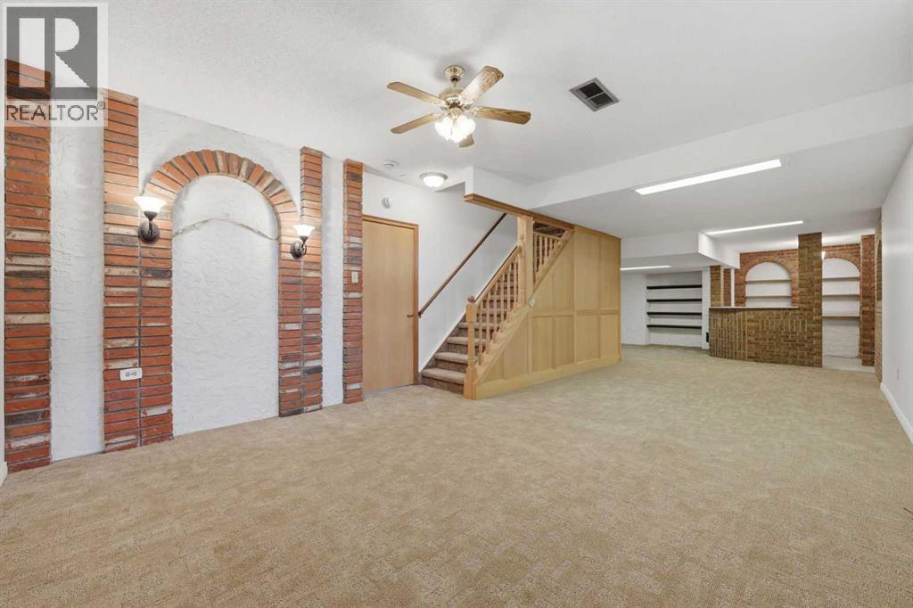 480 Berkley Crescent NW, Calgary, Alberta  T3K 1A8 - Photo 34 - A2315302