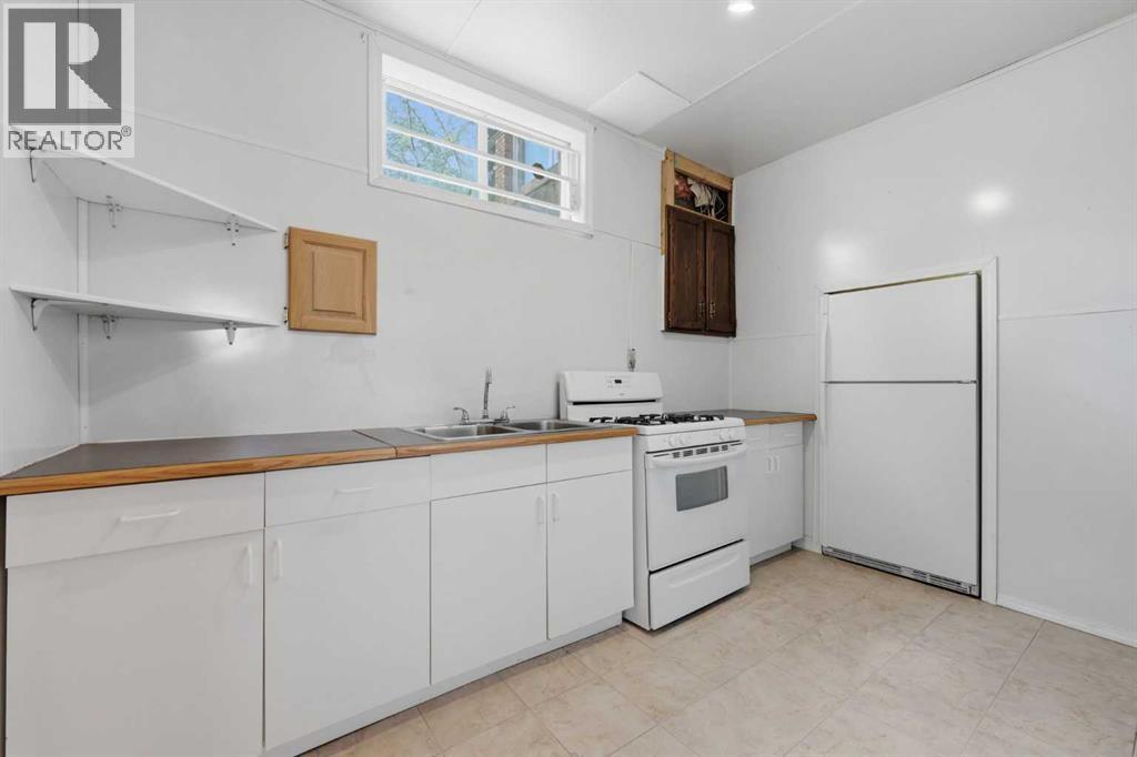 480 Berkley Crescent NW, Calgary, Alberta  T3K 1A8 - Photo 40 - A2315302