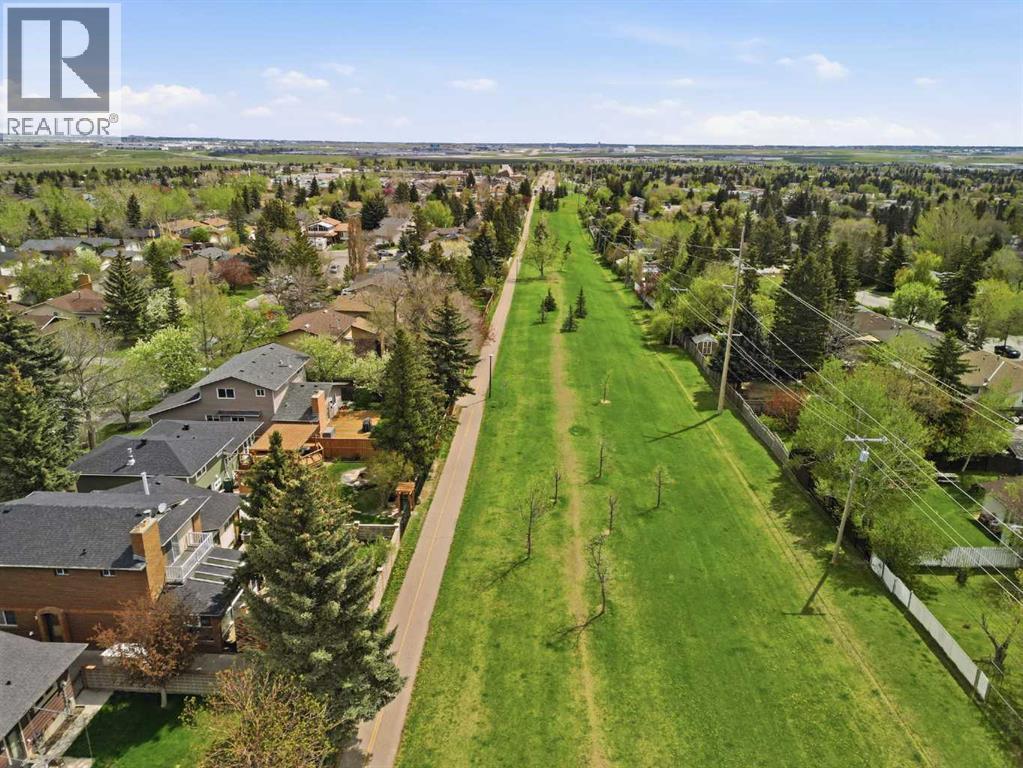 480 Berkley Crescent NW, Calgary, Alberta  T3K 1A8 - Photo 49 - A2315302
