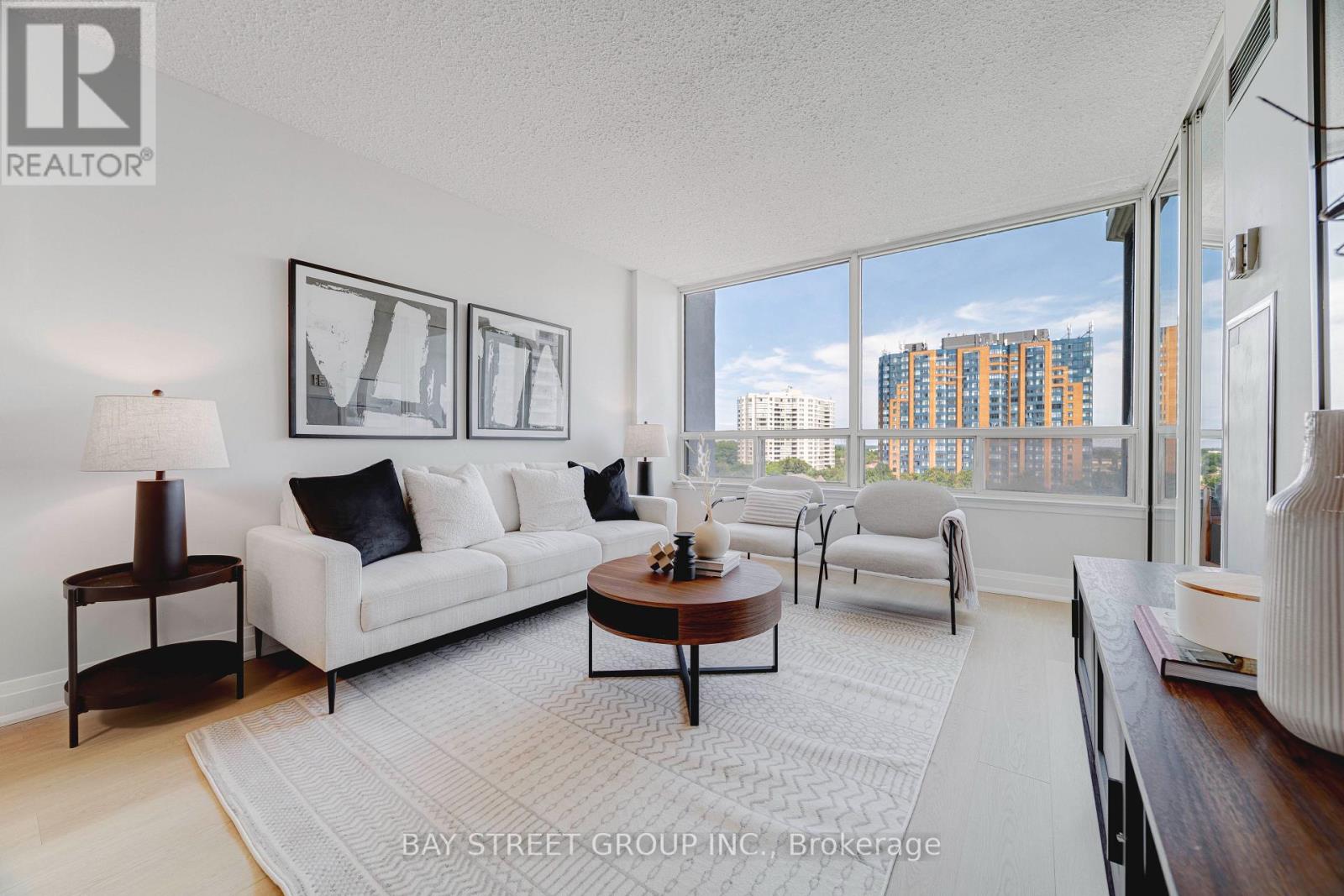 807 - 300 Alton Towers Circle, Toronto, Ontario M1V 4X9 - Photo 2 - E13586770
