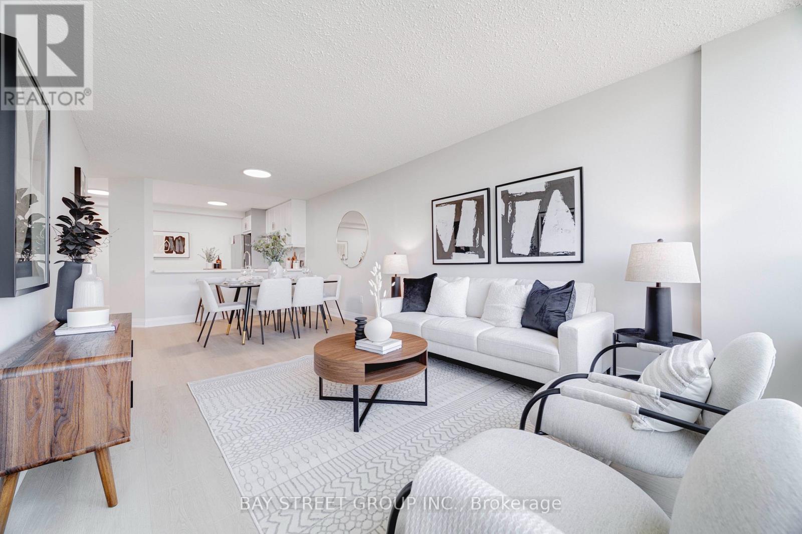 807 - 300 Alton Towers Circle, Toronto, Ontario M1V 4X9 - Photo 1 - E13586770