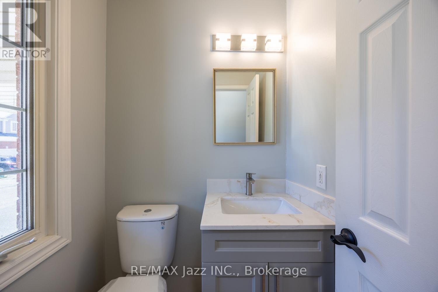 14 - 10 Bassett Boulevard, Whitby, Ontario  L1N 9C4 - Photo 11 - E13455768