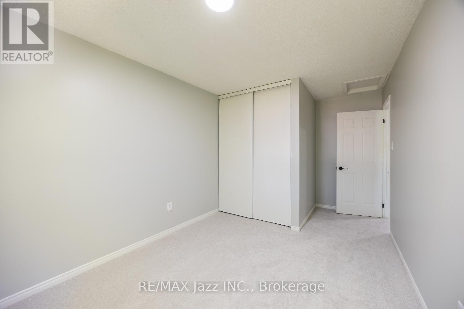 14 - 10 Bassett Boulevard, Whitby, Ontario  L1N 9C4 - Photo 17 - E13455768