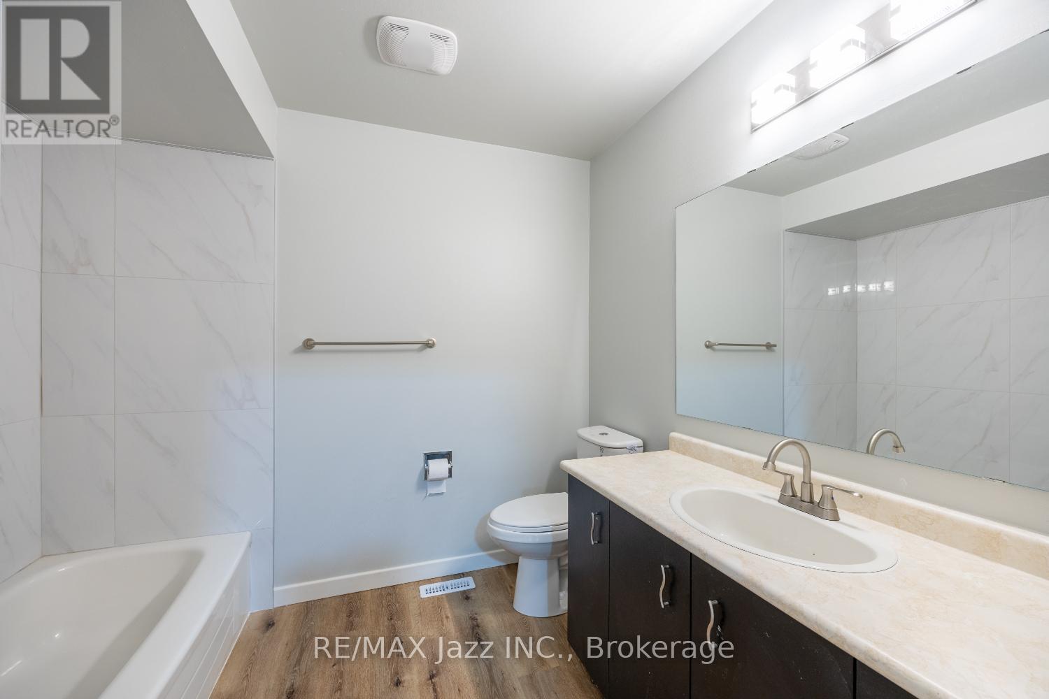 14 - 10 Bassett Boulevard, Whitby, Ontario  L1N 9C4 - Photo 20 - E13455768