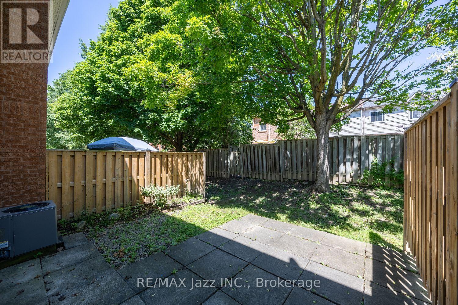 14 - 10 Bassett Boulevard, Whitby, Ontario  L1N 9C4 - Photo 23 - E13455768