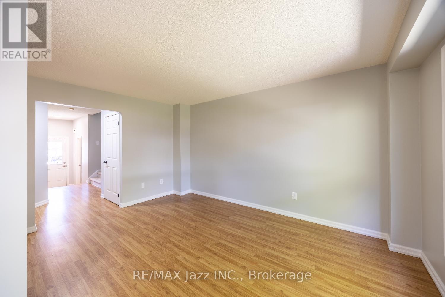 14 - 10 Bassett Boulevard, Whitby, Ontario  L1N 9C4 - Photo 6 - E13455768