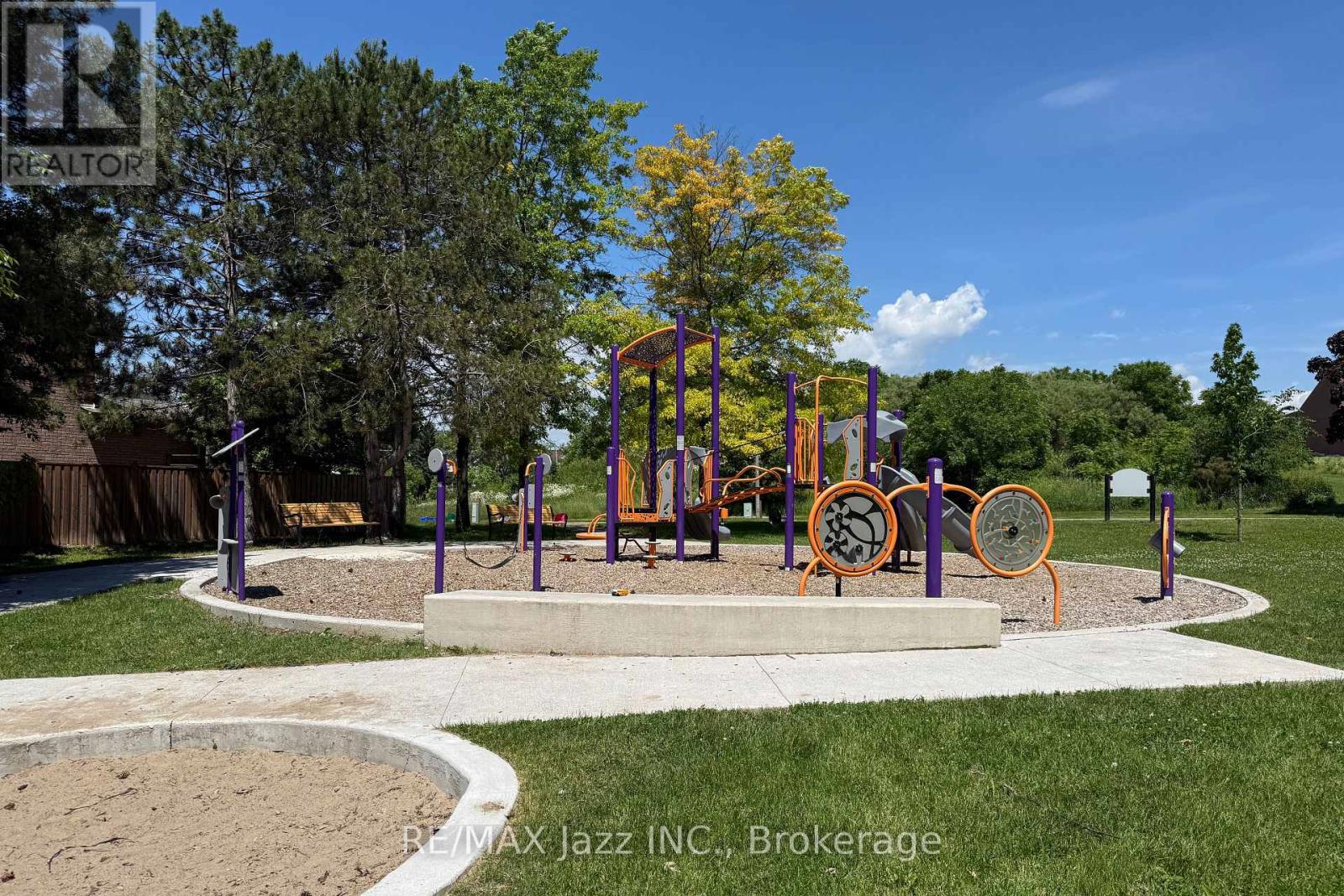14 - 10 Bassett Boulevard, Whitby, Ontario  L1N 9C4 - Photo 26 - E13455768