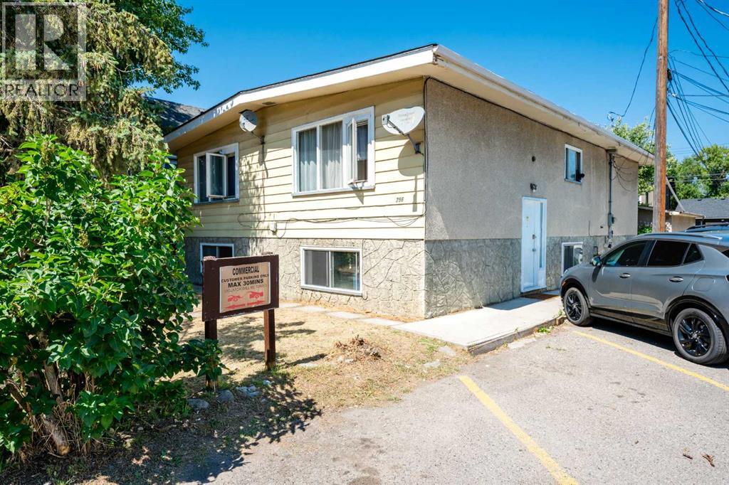 Property Listing: 254 23 Avenue Ne, Calgary, Alberta