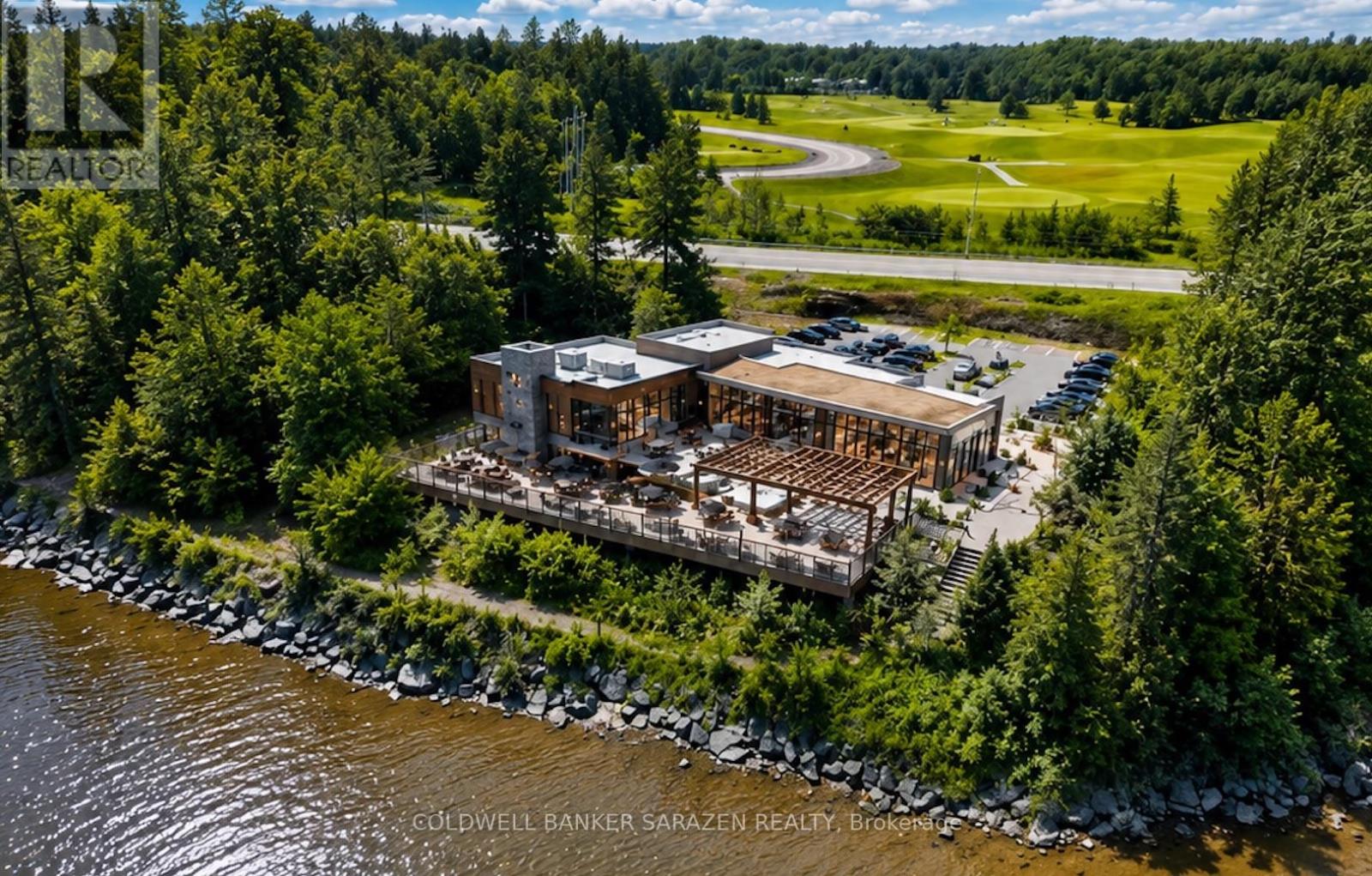 2001 174 REGIONAL ROAD, Ottawa, Ontario