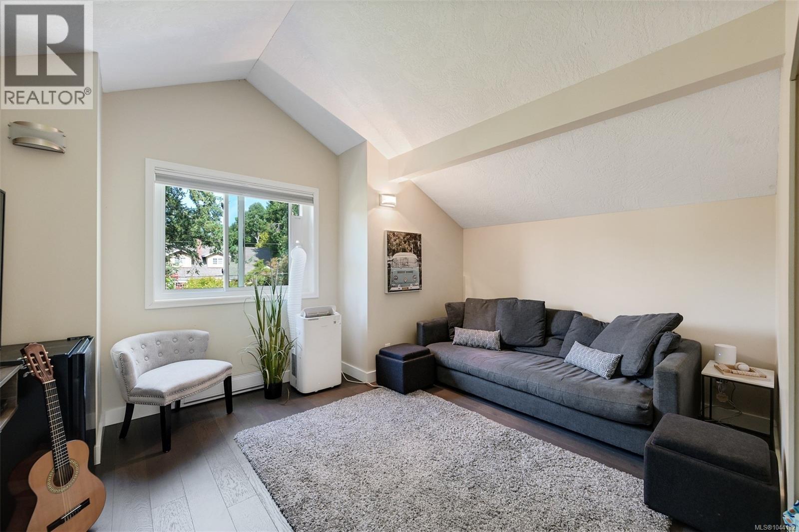 3935 Scolton Rd, Saanich, British Columbia  V8N 4E1 - Photo 27 - 1044132