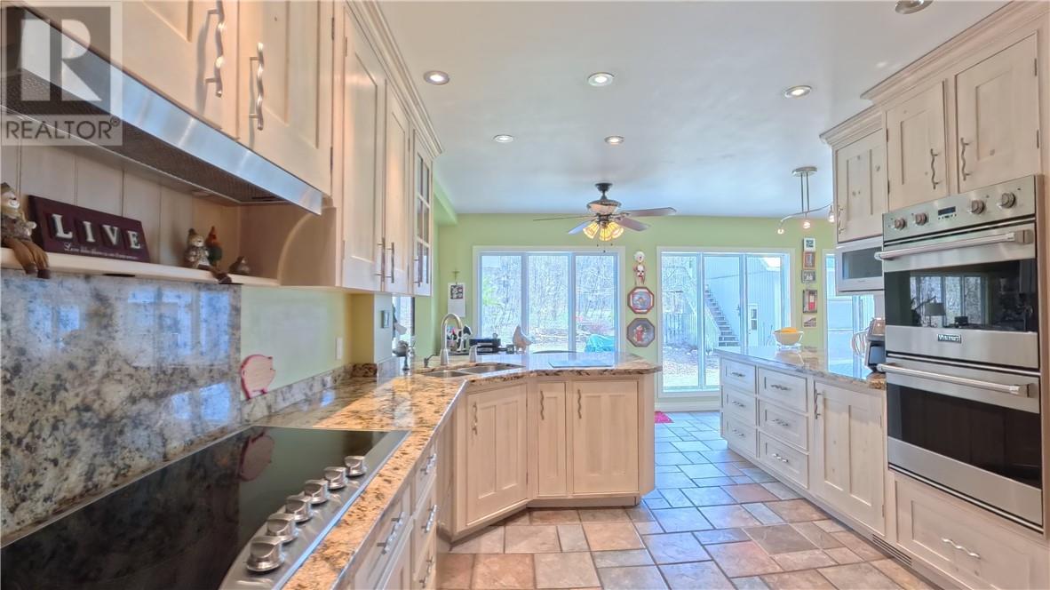 1604 Perivale Road E, Manitoulin Island, Ontario  P0P 2B0 - Photo 22 - 2127315