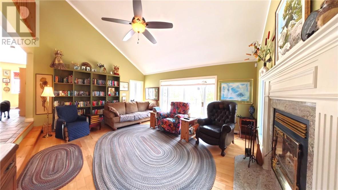 1604 Perivale Road E, Manitoulin Island, Ontario  P0P 2B0 - Photo 24 - 2127315