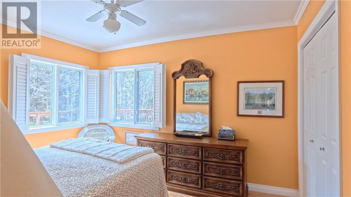 1604 Perivale Road E, Manitoulin Island, Ontario  P0P 2B0 - Photo 29 - 2127315