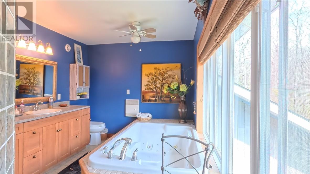 1604 Perivale Road E, Manitoulin Island, Ontario  P0P 2B0 - Photo 38 - 2127315