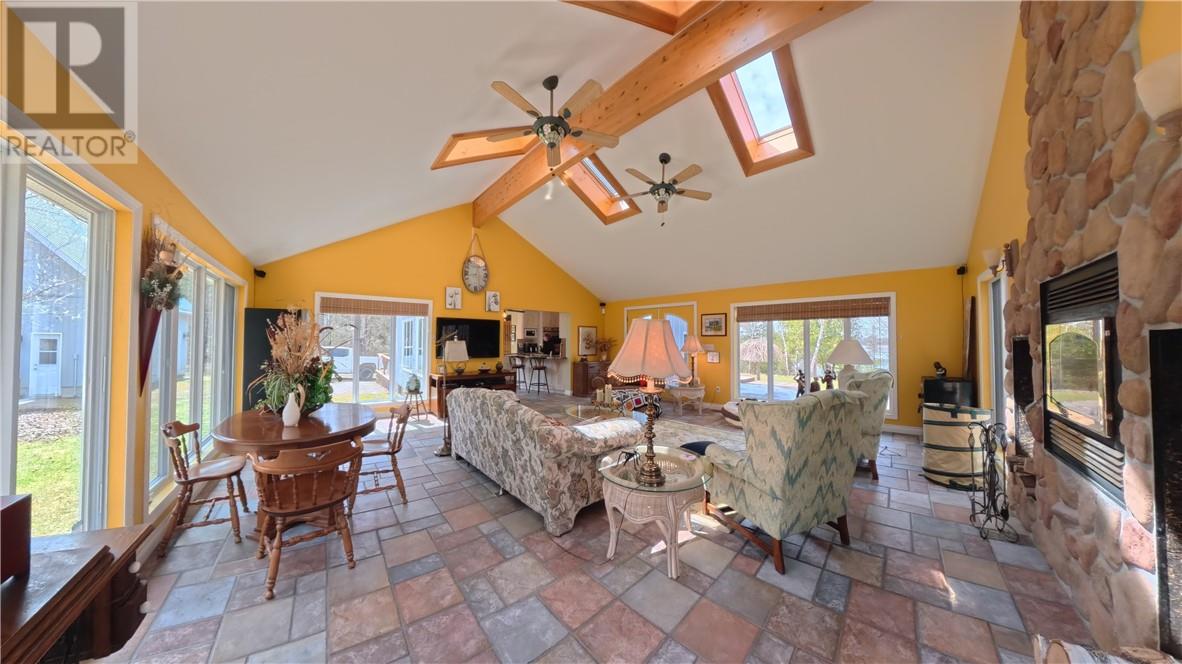 1604 Perivale Road E, Manitoulin Island, Ontario  P0P 2B0 - Photo 9 - 2127315